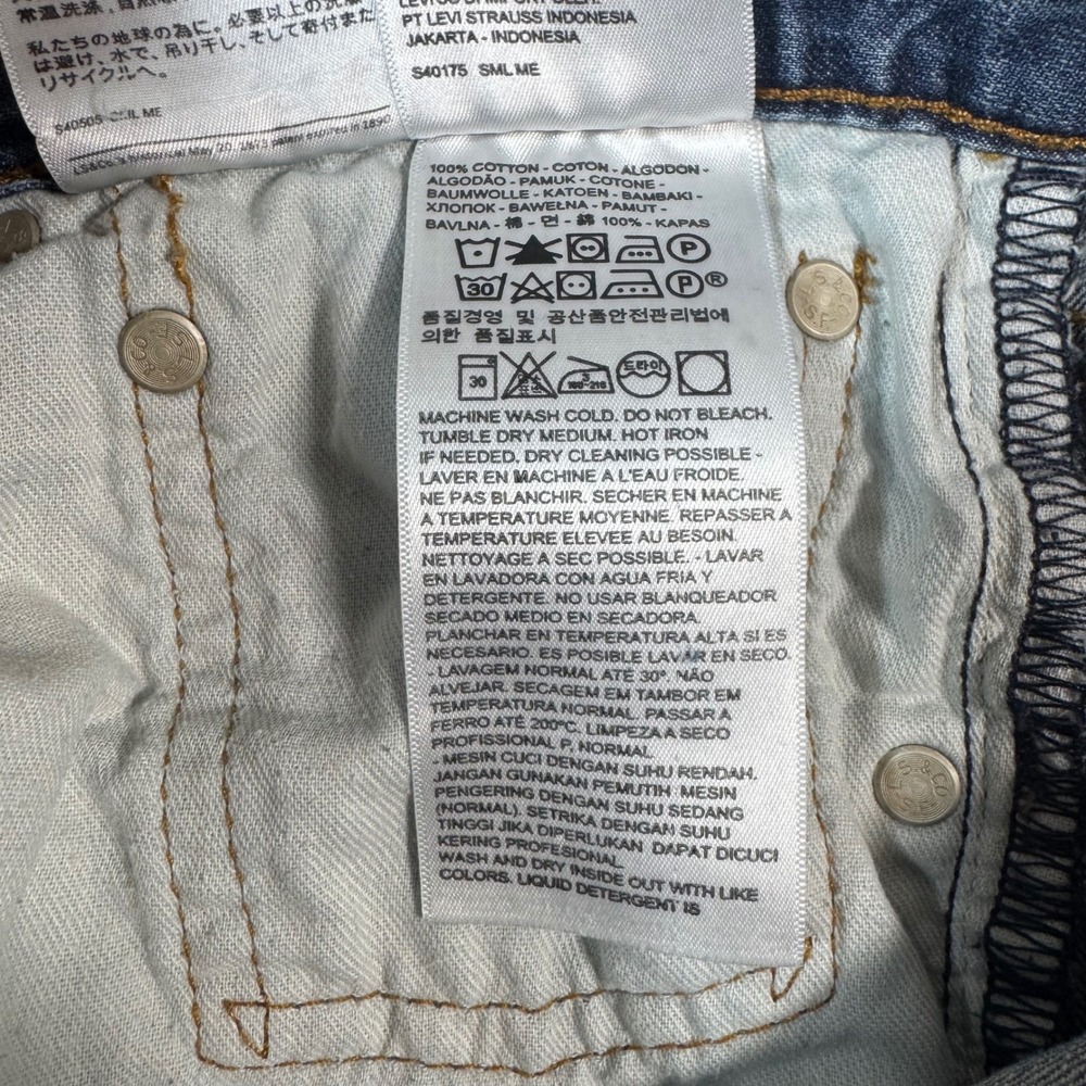 Levi's 527 Slim Bootcut Jeans Mens W32 L34 Blue Medium Wash Whiskering Cotton - Picture 8 of 12